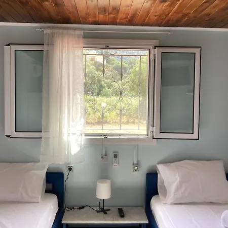 Dom wakacyjny Helios House Mikros Gialos